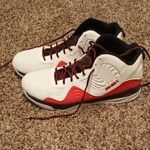 Fila Men's White and Red Athletic Shoes